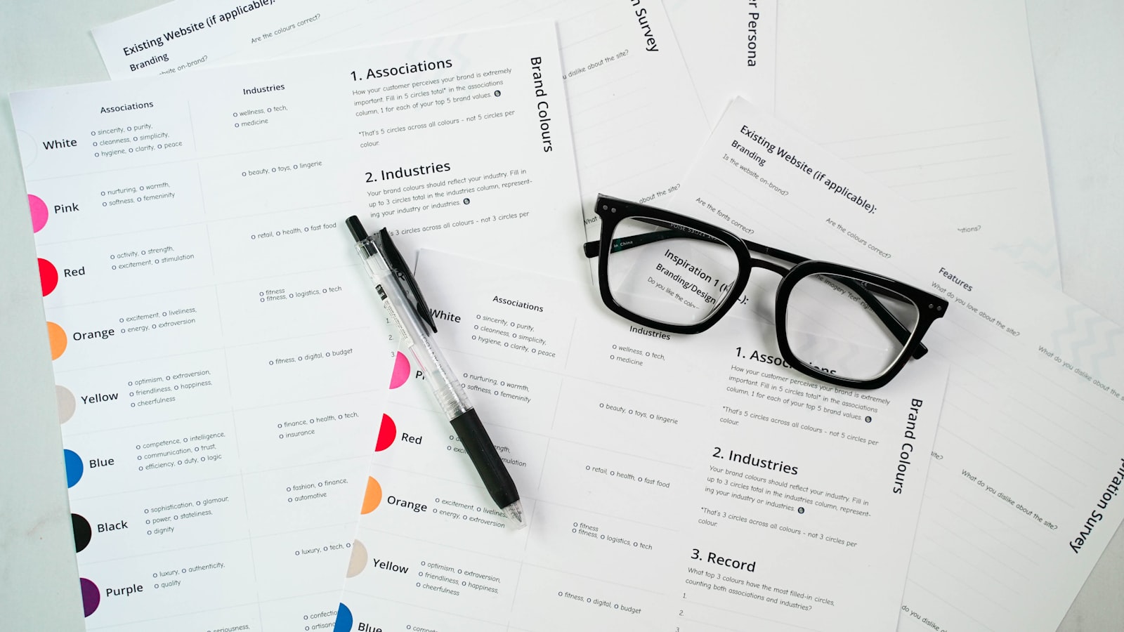 Accroche de CV : 20 exemples qui retiennent un recruteur en 6 secondes